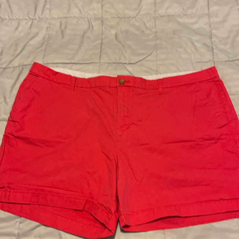 Old Navy Women’s Khaki Shorts!